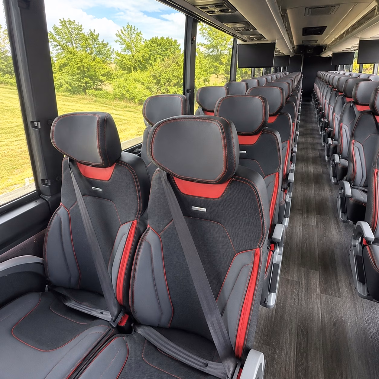 canton charter bus rentals for art and history museum field trips